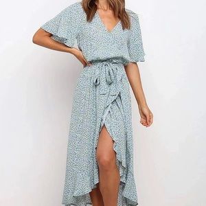 NWOT Beautiful floral wrap dress